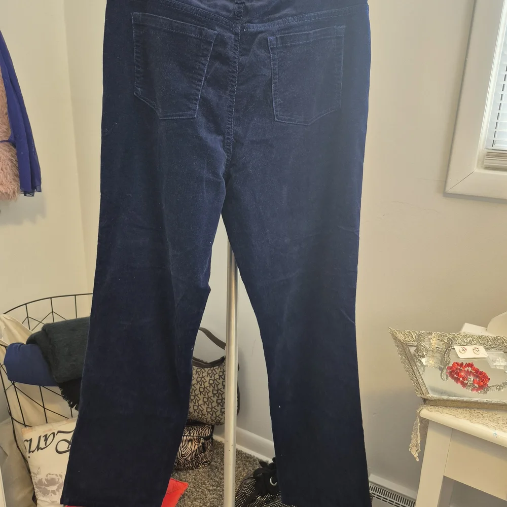 Gloria Vanderbilt Deep Blue Flare Pants - Picture 6 of 6